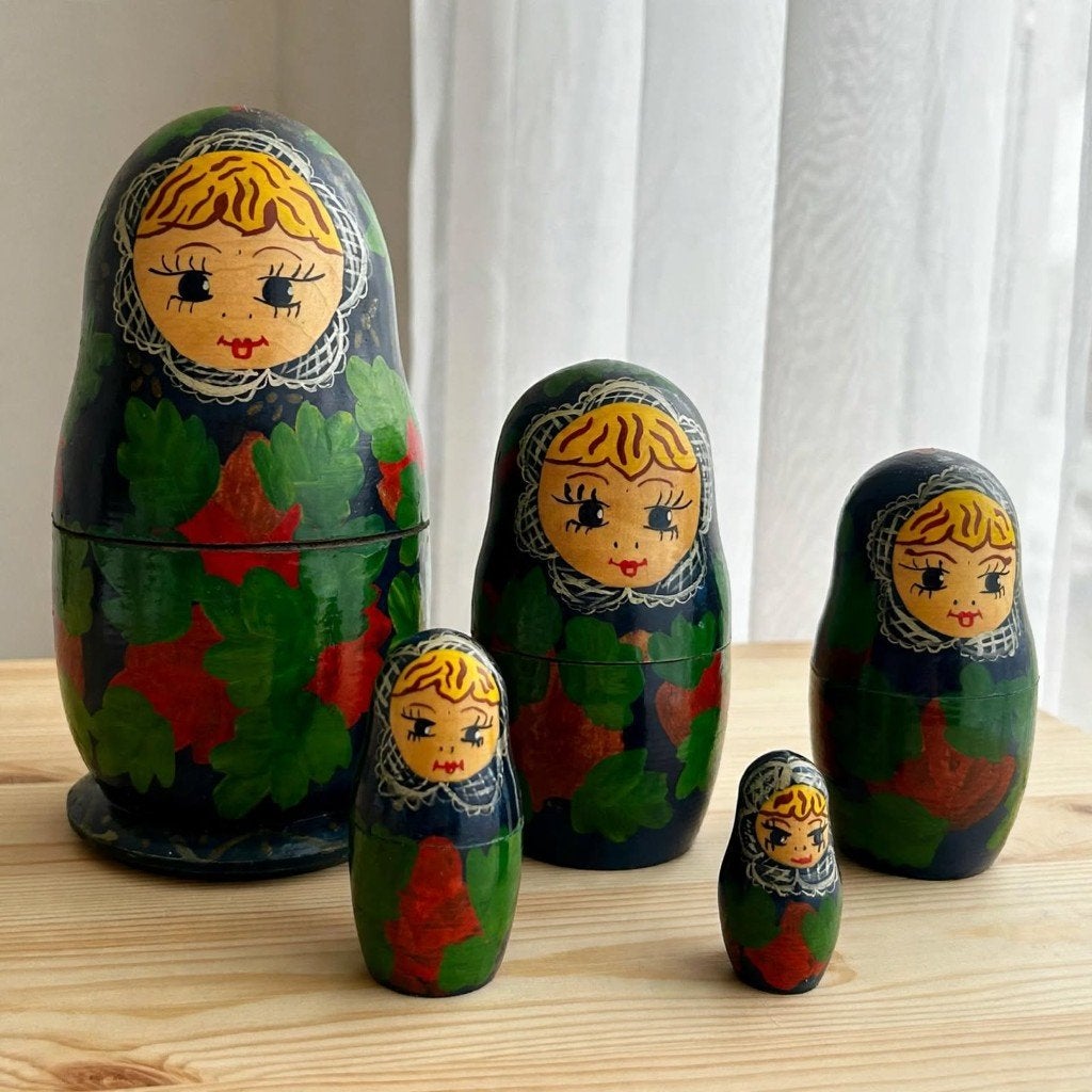Vintage Russische Matroesjka 5-in-1 - Handgeschilderd 19 cm, Ophalen of Verzenden, Zo goed als nieuw