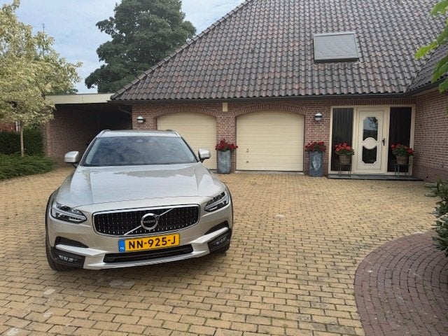 Volvo V90 T6 320pk Geartronic AWD uit 2017, Auto's, V90, 1969 cc, 320 pk, 2500 kg