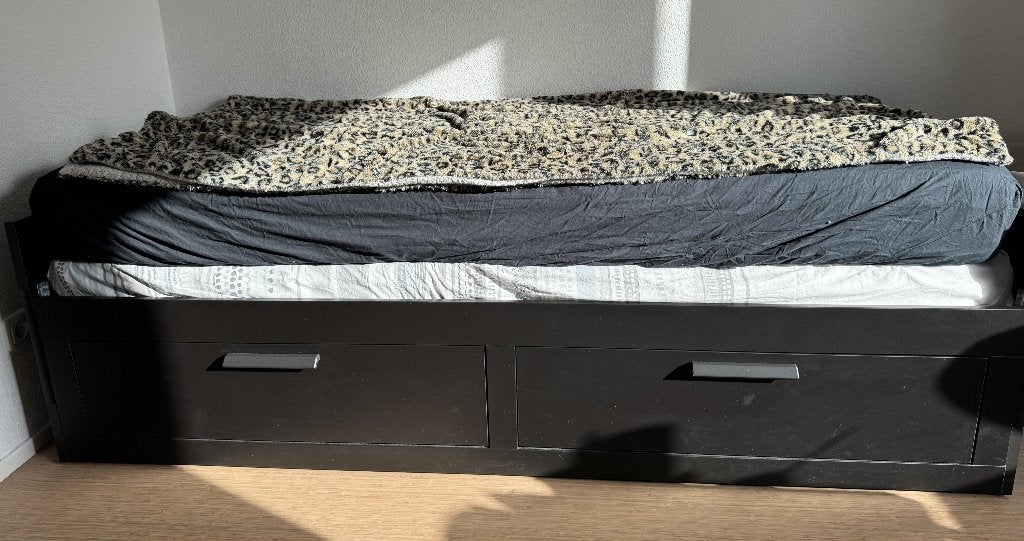 Bed IKEA BRIMNES (single/ double), Ophalen, Verstelbaar, Eenpersoons, Zwart