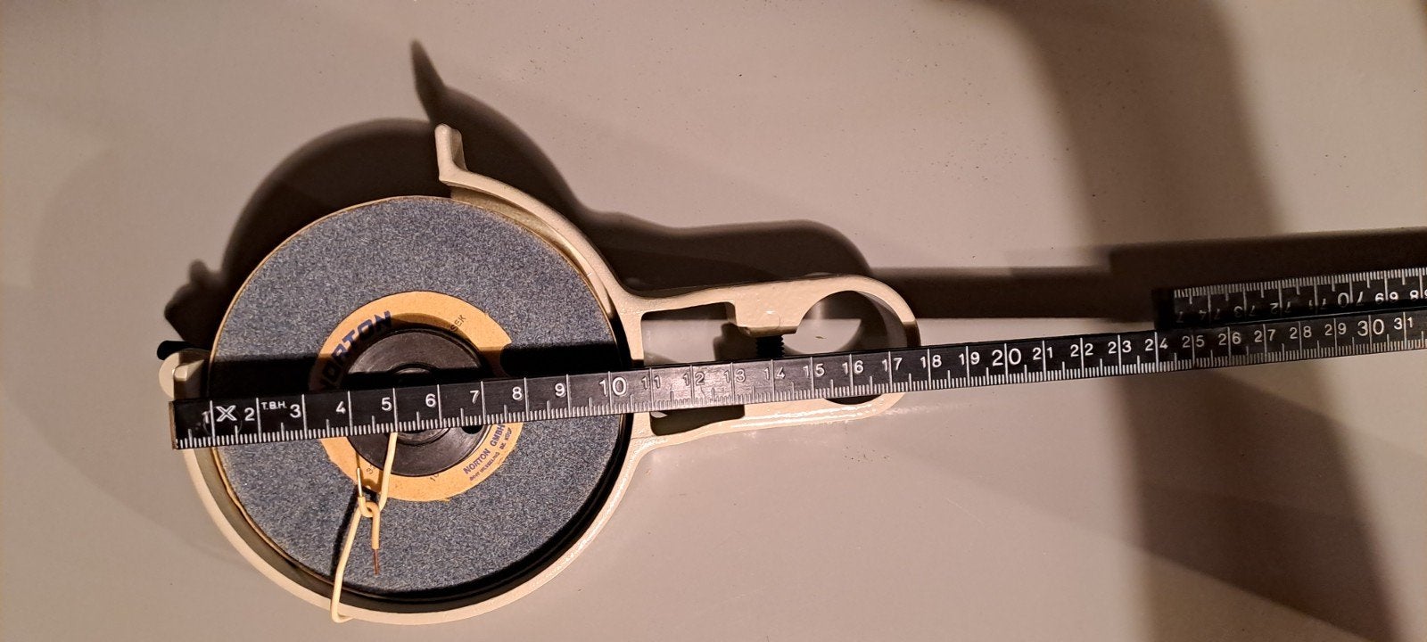 Bankslijpmachine met Norton slijpsteen 10 cm., Ophalen of Verzenden, Minder dan 700 watt, Werkbankslijpmachine