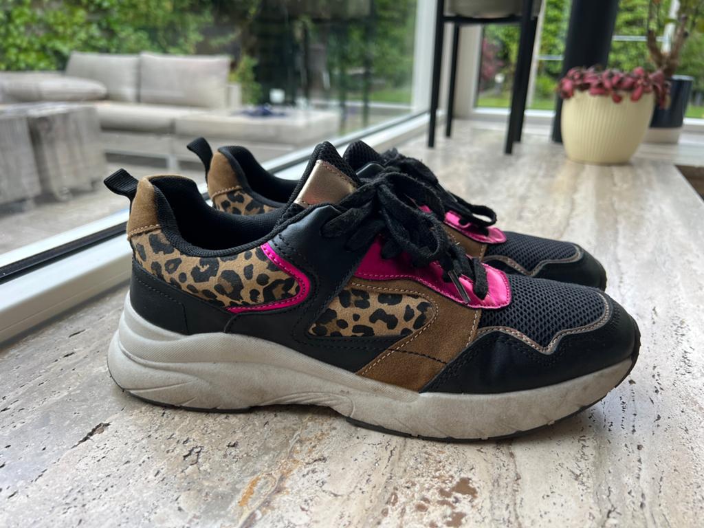 Sneakers Van Haren mt 42, Kleding | Dames, Ophalen, Zwart, Sneakers of Gympen, Gedragen