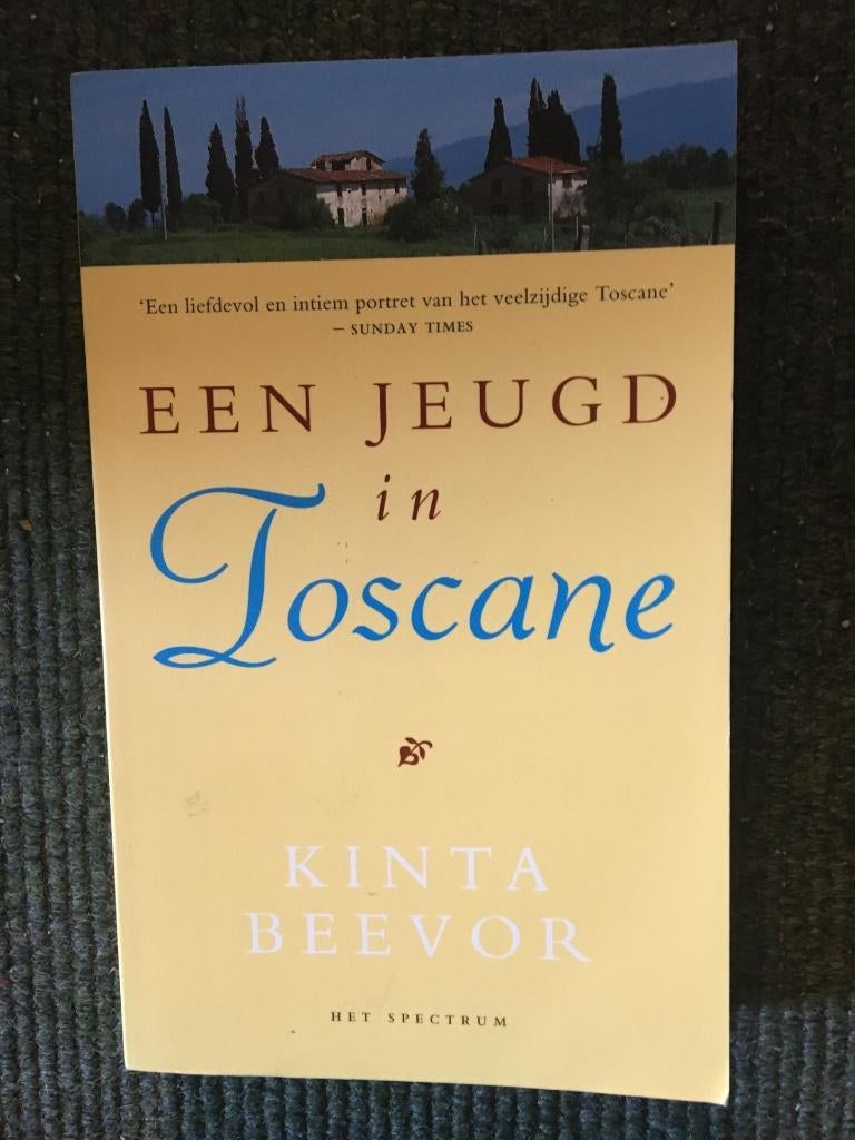 Een jeugd in Toscane ; door Kinta Beevor #Italie, Ophalen of Verzenden, Zo goed als nieuw, Kinta Beevor, Europa