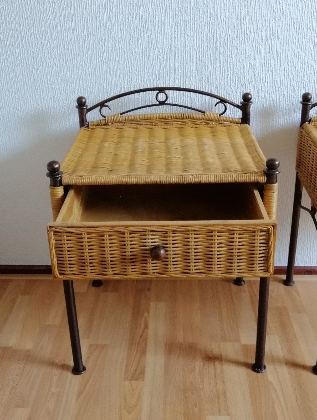 2 nachtkastjes, Ophalen, Overige materialen, Gebruikt, Minder dan 45 cm