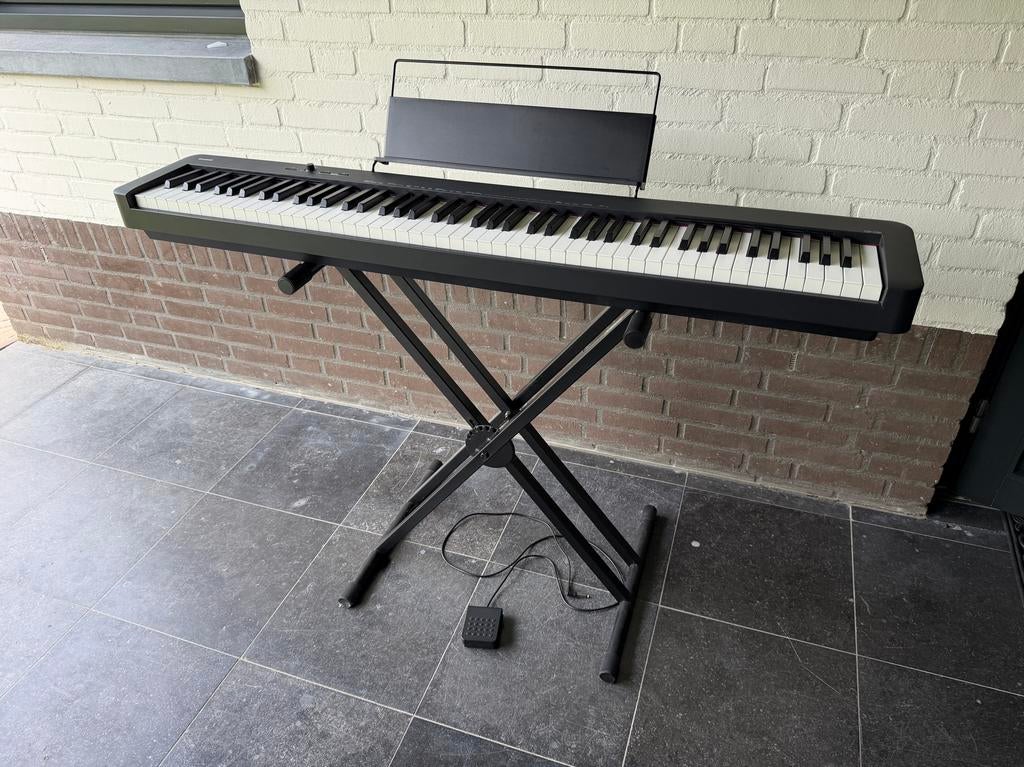 Casio CDP-S100 Digitale Piano met standaard en pedaal, Casio, 88 toetsen, Ophalen of Verzenden, Zo goed als nieuw