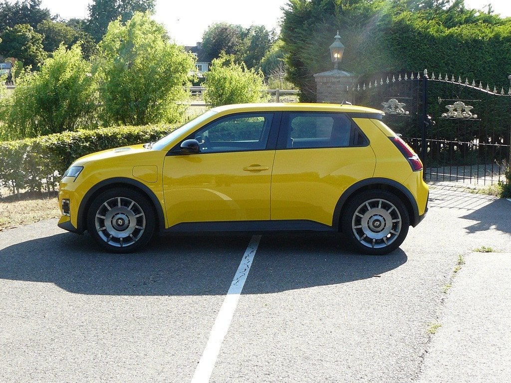 Renault 5 Urban range evolution 40 kWh GEEN IMPORT 1e eigena, Auto's, Stof, Gebruikt, 122 pk, Onderhoudsboekje