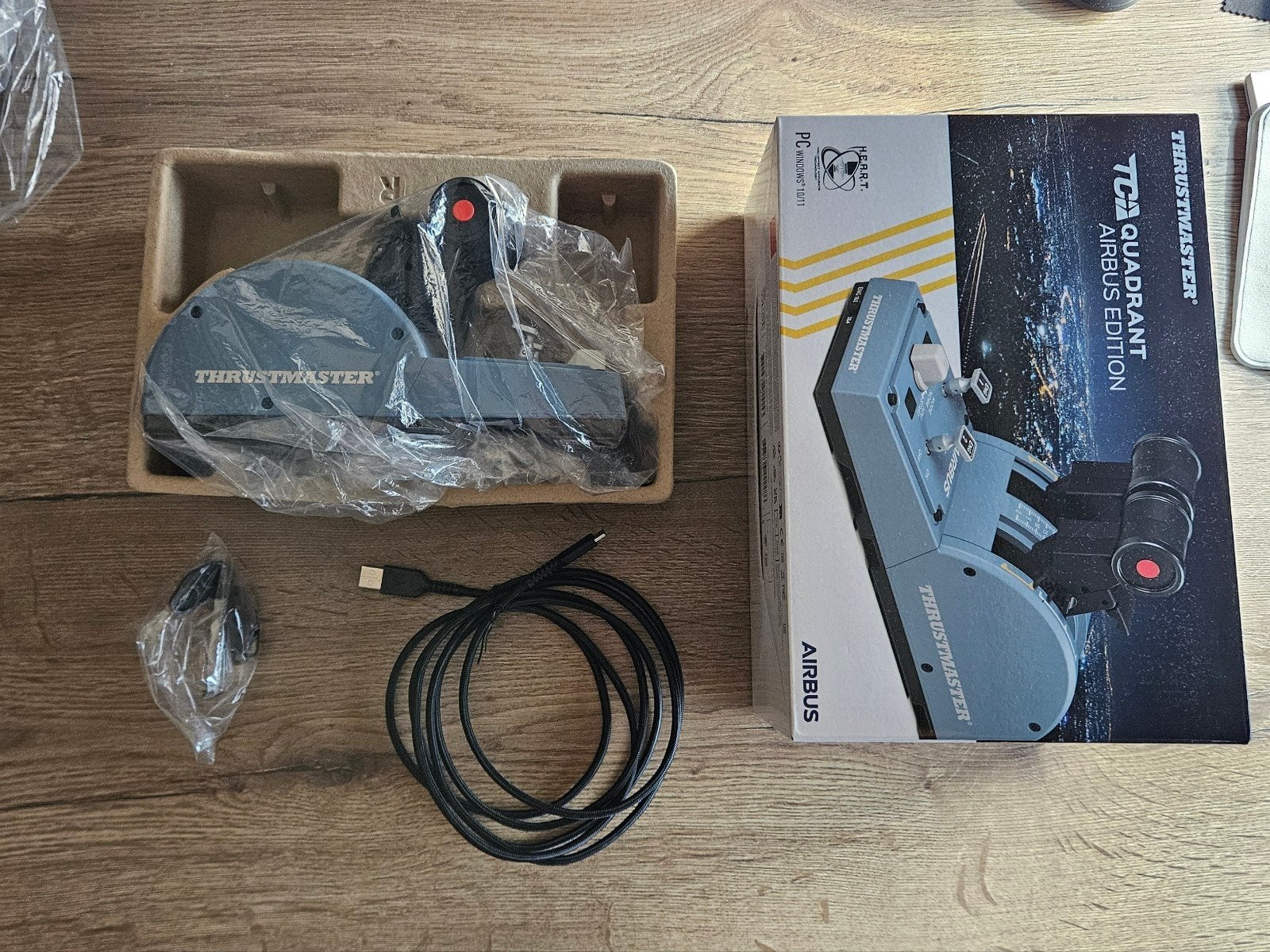 Thrustmaster TCA Quadrant Airbus Edition, Ophalen of Verzenden, Overige merken, Nieuw