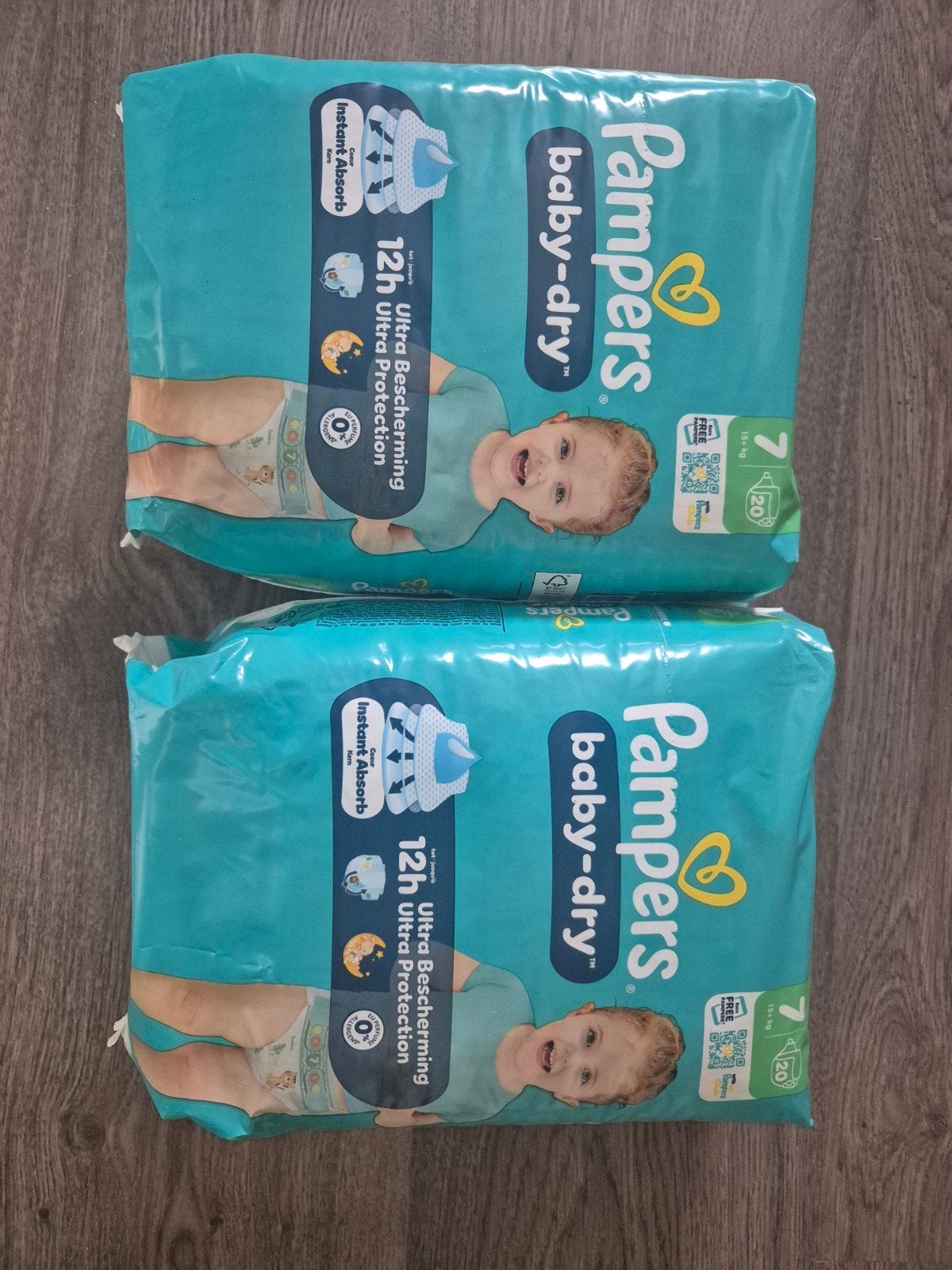 2x Pampers Baby-Dry Luiers Maat 7 (15+ kg) - Nieuw, Ophalen of Verzenden, Nieuw
