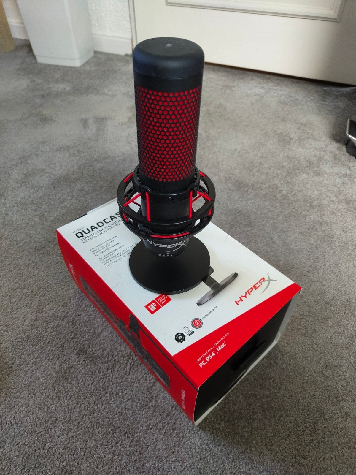 HyperX Quadcast Standalone Microfoon, Muziek en Instrumenten, Microfoons, Ophalen of Verzenden, Zo goed als nieuw, Studiomicrofoon