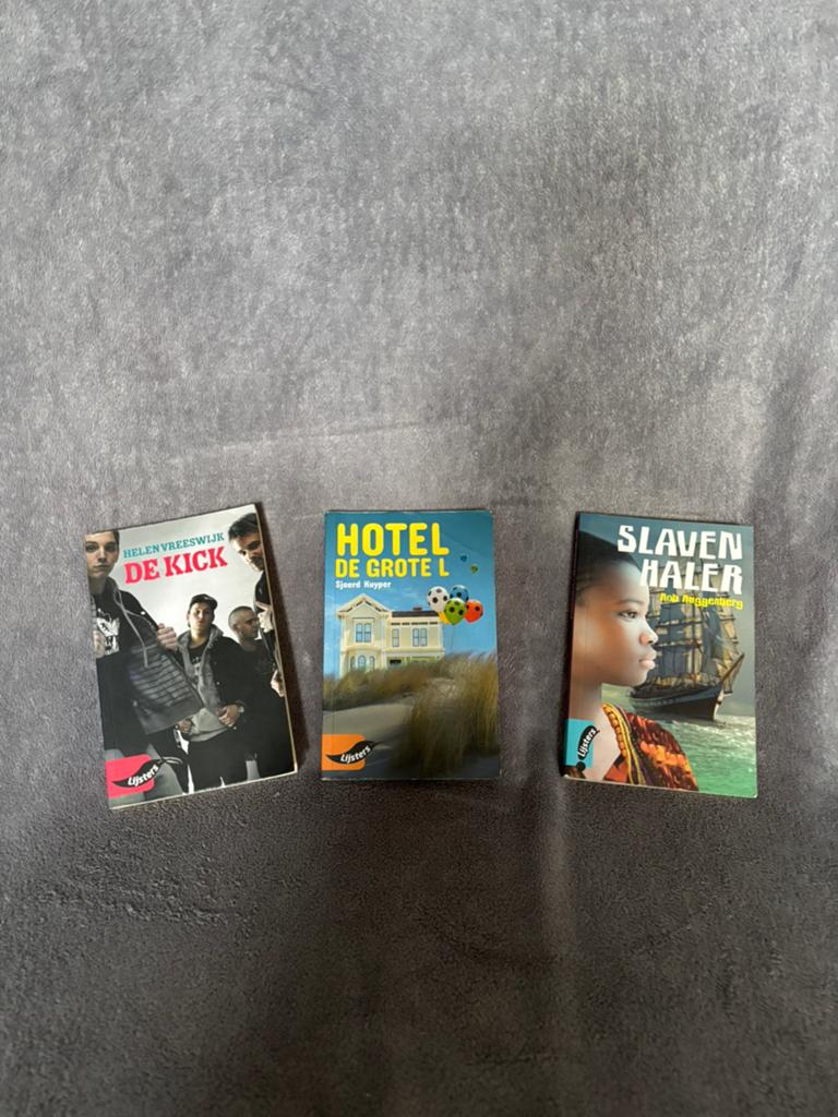 Drie Lijster Boeken: De Kick, Slavenhaler, Hotel de Grote L, Ophalen of Verzenden, Gelezen, Nederland