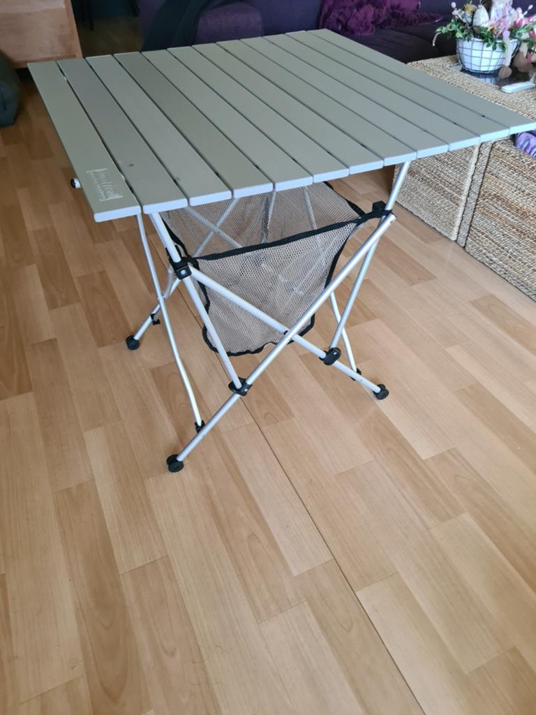 Aluminium campingtafel 70x70 cm met opbergnetje, Ophalen, Gebruikt, Campingtafel
