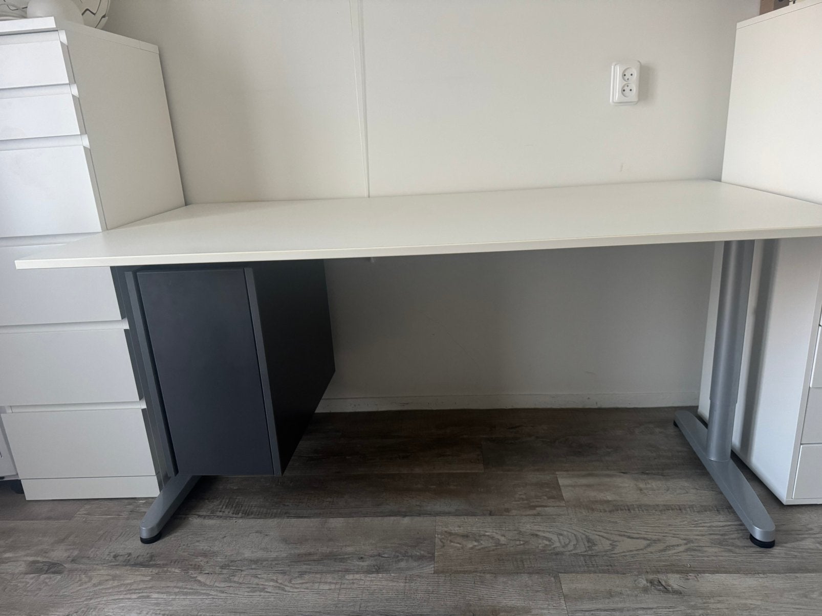 Bureau IKEA Galant tafel, Huis en Inrichting, Bureaus, Ophalen, Gebruikt, IKEA
