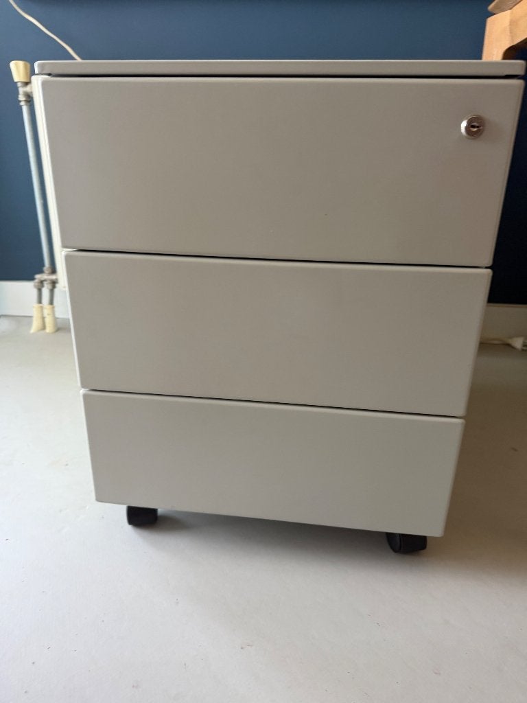 Ladeblok op wieltjes, Ophalen, Minder dan 50 cm, Modern industreel, Zo goed als nieuw