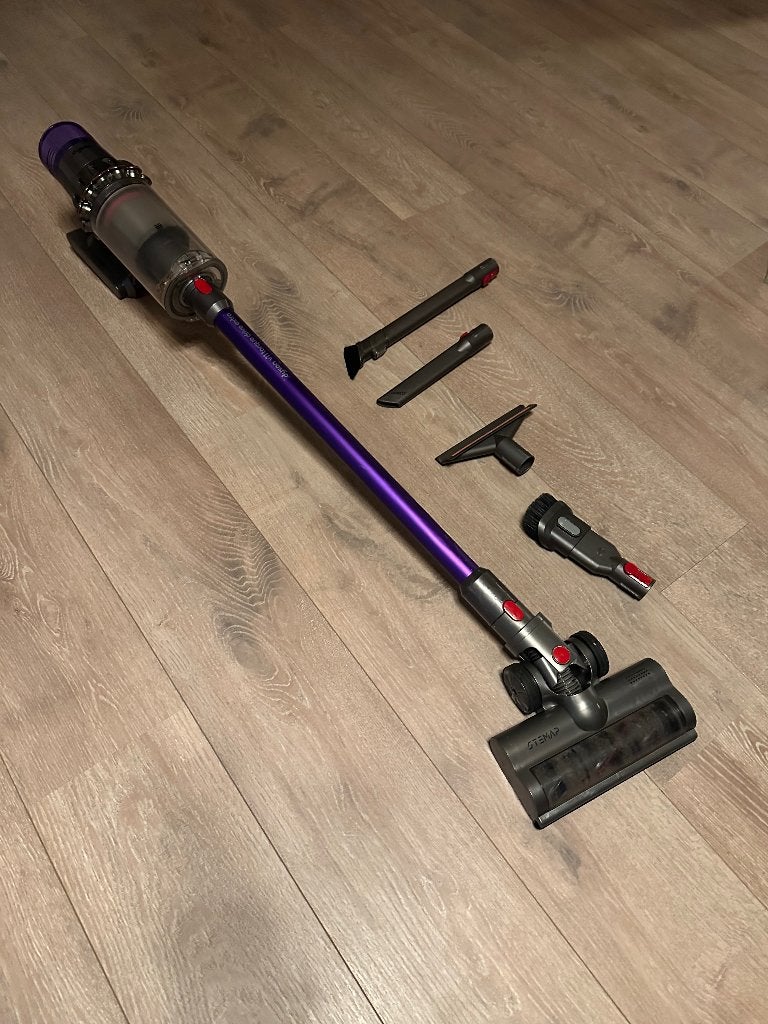 dyson v11