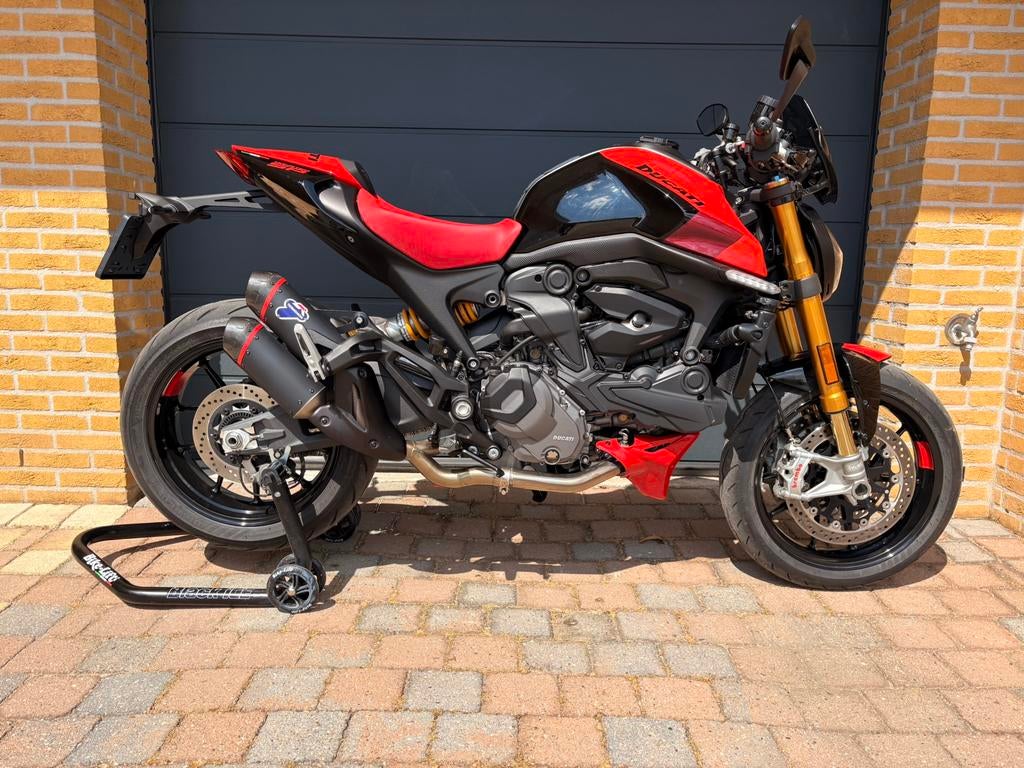 Ducati Monster SP (BJ 2024) heel veel extra’s, 2 cilinders, Motorrijbewijs A, Handvatverwarming, Gebruikt