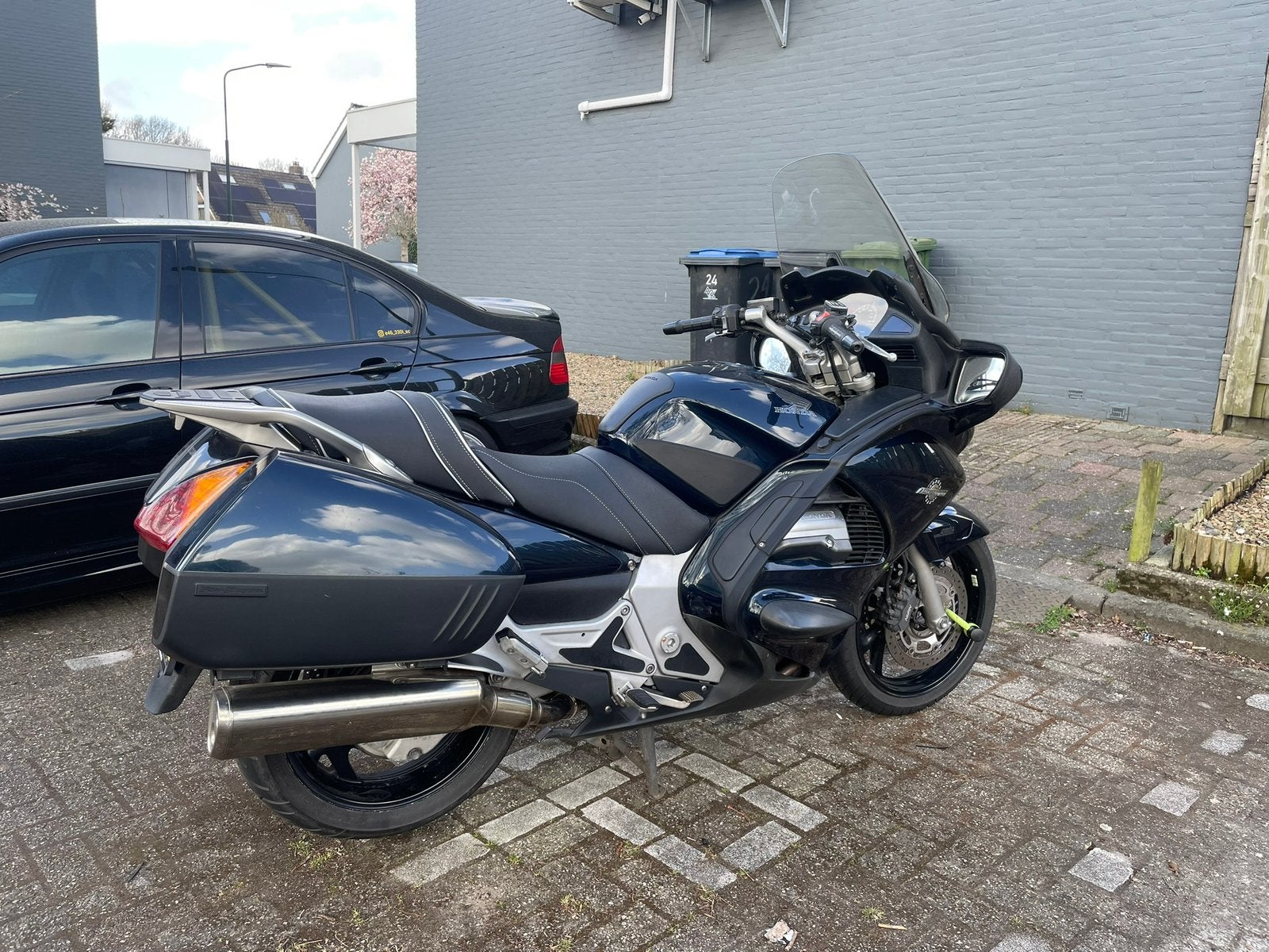 Honda ST1300 Pan European ABS uit 2003 met veel opties, LED Verlichting, 4 cilinders, Motorrijbewijs A, Gebruikt