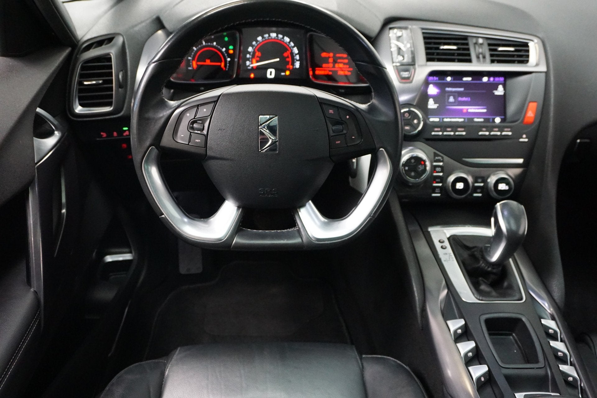 DS DS 5 1.6 THP Chic AUTOMAAT! 165 PK! PANO H. LEER NAVI CLI, Auto's, Dealer onderhouden, Gebruikt, 4 cilinders, 1404 kg