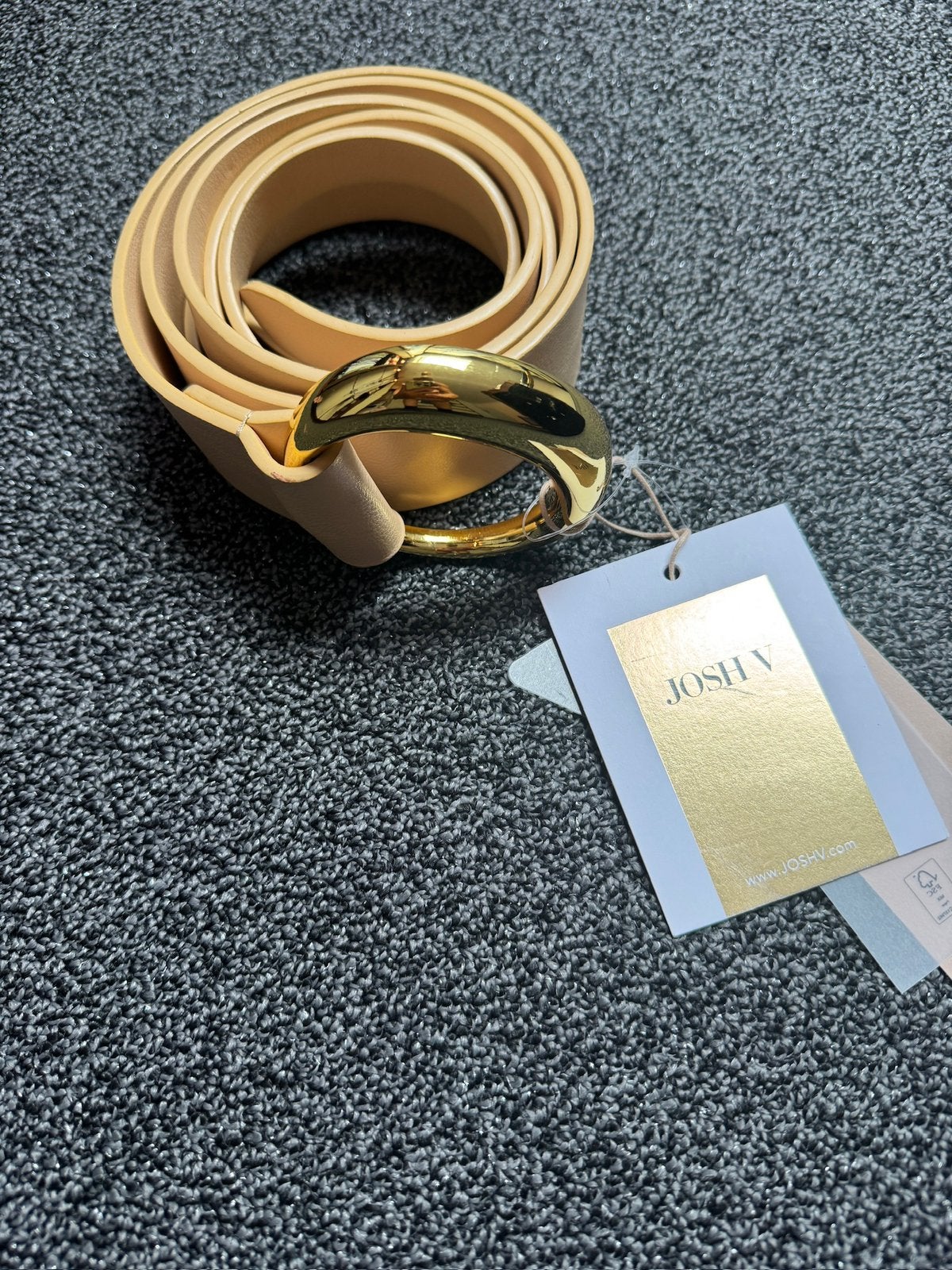 Nieuwe beige riem van Josh V maat XS/S, Kleding | Dames, 5 cm of meer, Nieuw, Tailleriem, Ophalen of Verzenden