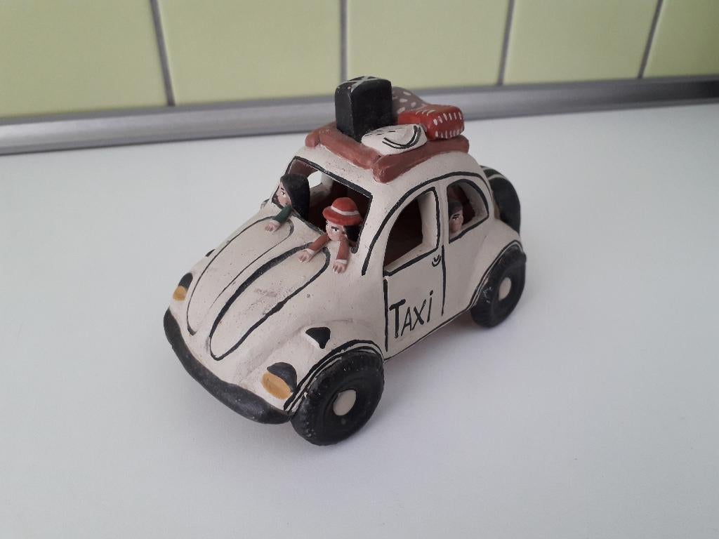 kever       taxi     volkswagen      afrika, Hobby en Vrije tijd, Modelauto's | Overige schalen, Ophalen of Verzenden, Zo goed als nieuw
