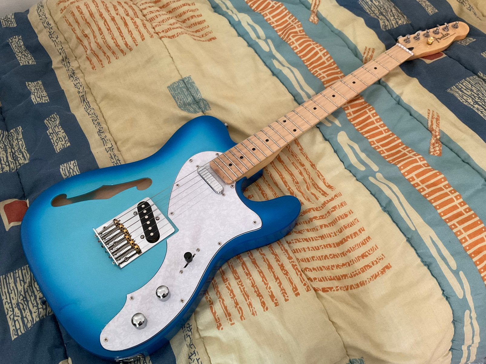 Mooi & zeer goede telecaster, Muziek en Instrumenten, Snaarinstrumenten | Gitaren | Elektrisch, Zo goed als nieuw, Semi-solid body