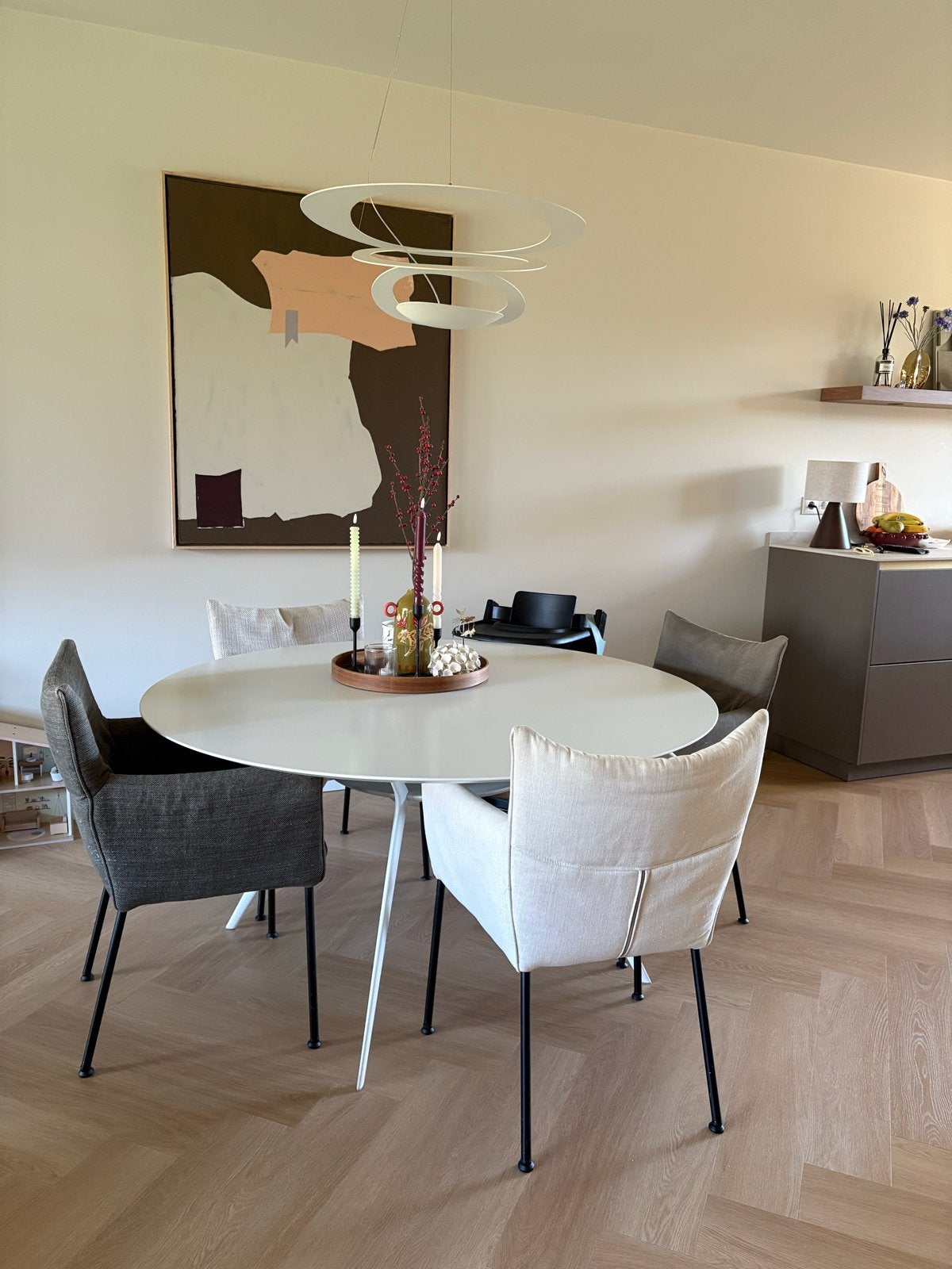 Moderne witte ronde eettafel, Ophalen, Kunststof, Gebruikt, Rond