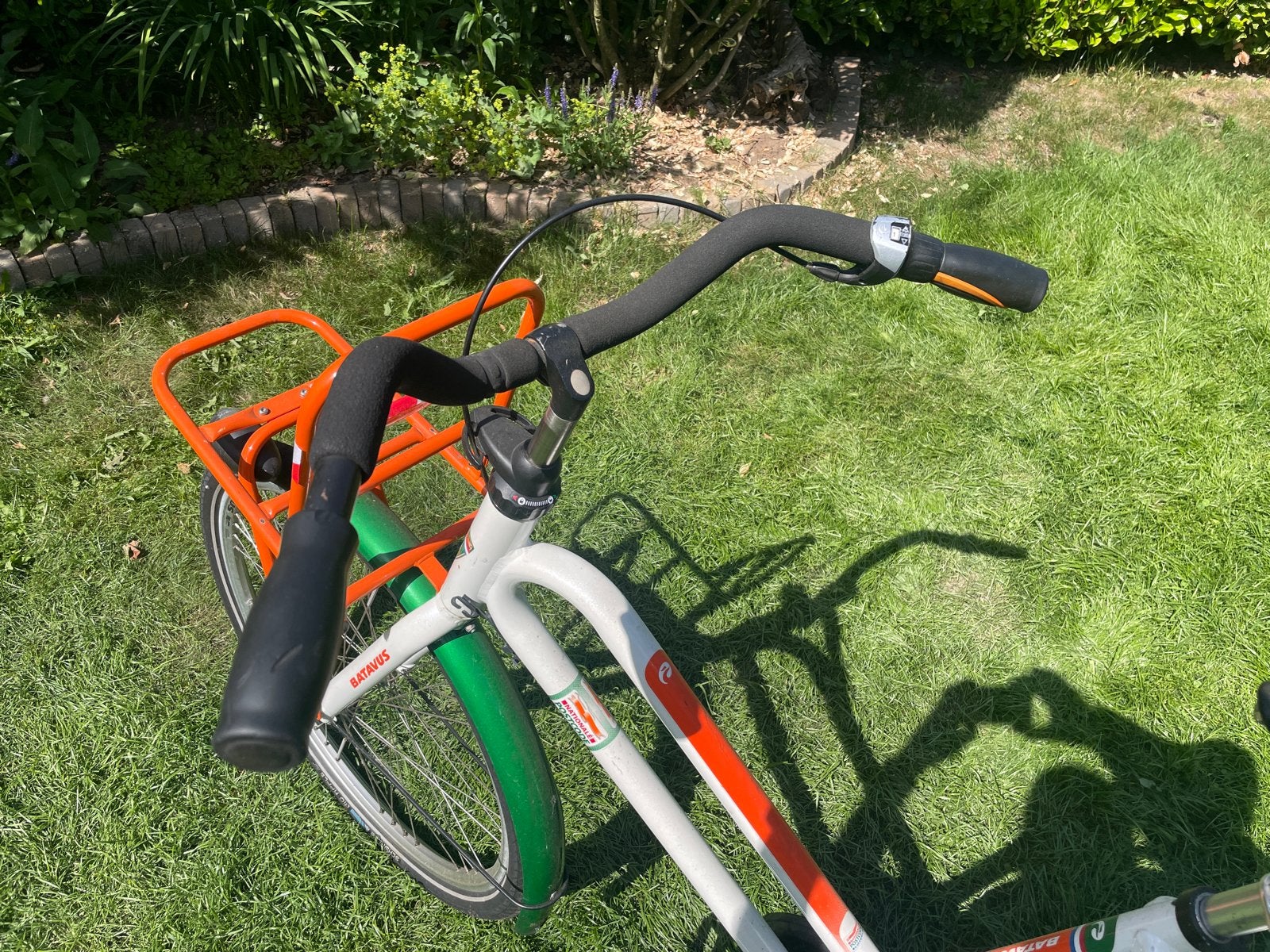 Postcode loterij fiets met Brooks zadel en voordrager, Ophalen, Versnellingen, Batavus, Trommelrem