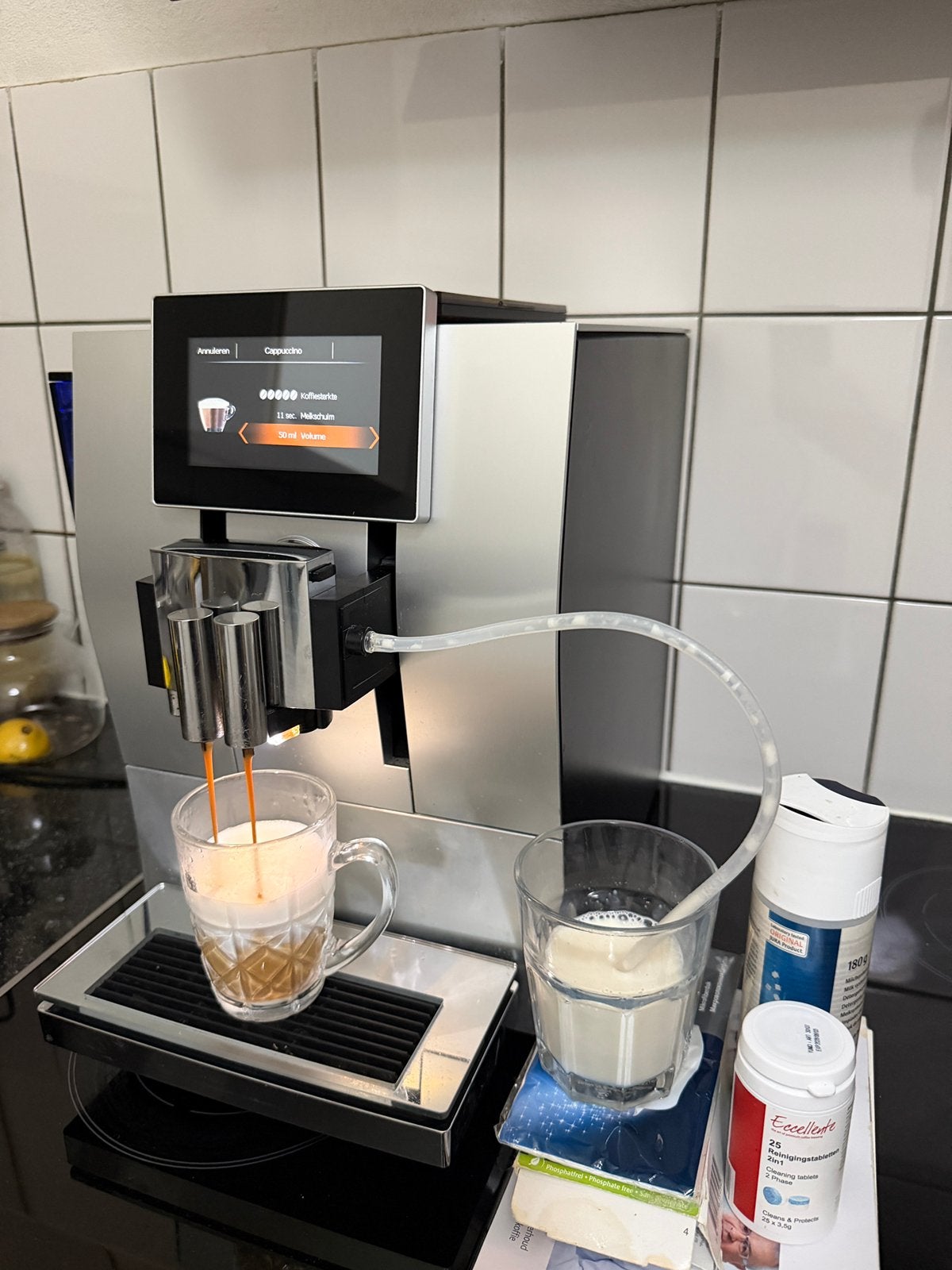 Jura Z8 koffiemachine Espressomachine, 10 kopjes of meer, Ophalen, Zo goed als nieuw, Koffiemachine