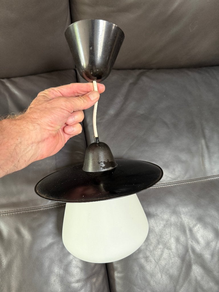 Anvia hanglampje Bakeliet Opaalglas Hala Dijkstra, Ophalen, E27 (groot), Zo goed als nieuw, Glas
