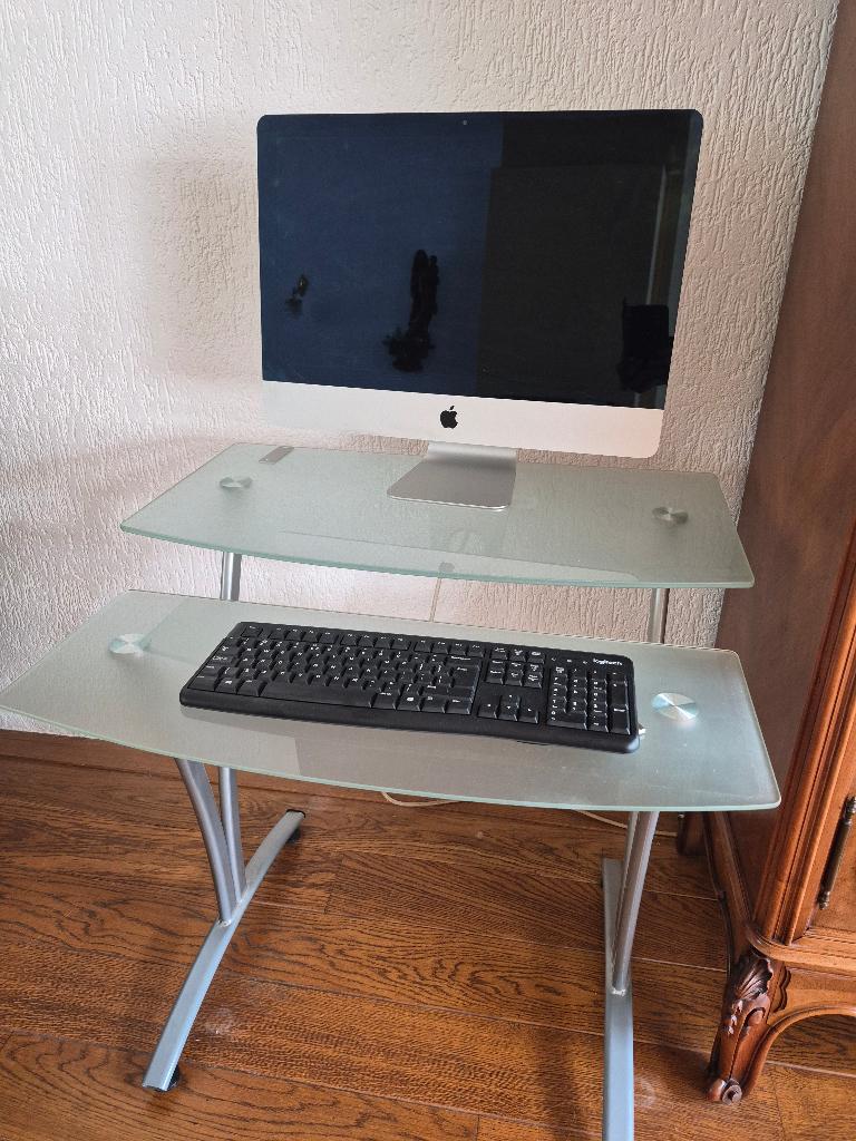 Computer tafel glas, Huis en Inrichting, Bureaus, Ophalen, 65 cm, Zo goed als nieuw, Overige merken