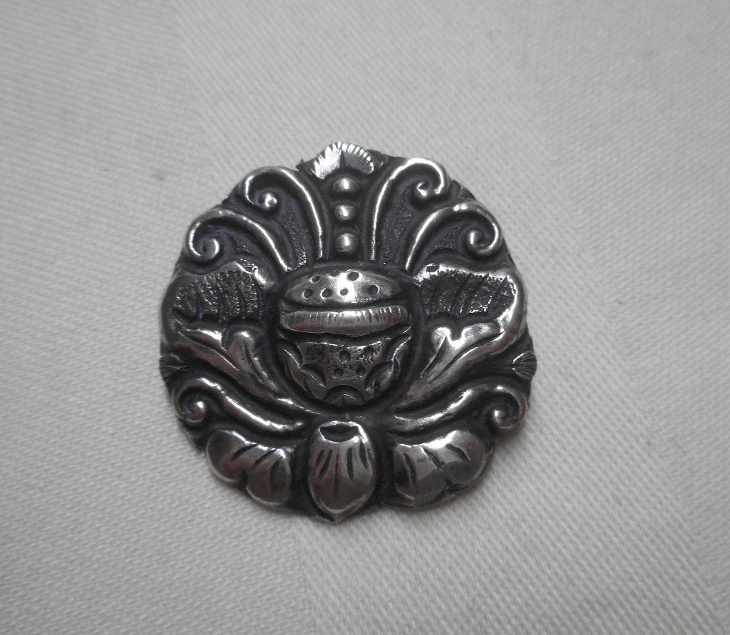 Zilveren Djokja broche Lotus nr.2304, Sieraden, Tassen en Uiterlijk, Broches, Verzenden, Minder dan 4 cm, Zo goed als nieuw, Zilver