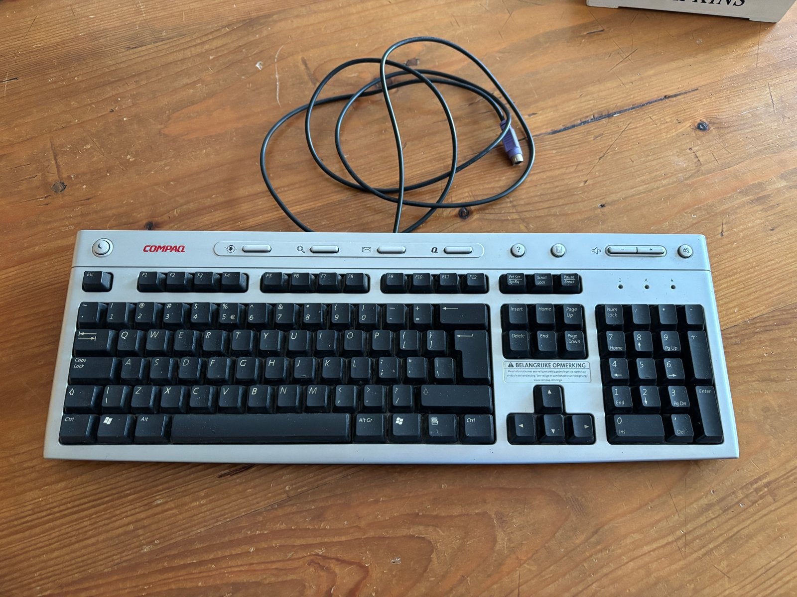 Compaq Toetsenbord - Bedraad Qwerty, Computers en Software, Gebruikt, Ophalen of Verzenden, Qwerty, Numeriek gedeelte