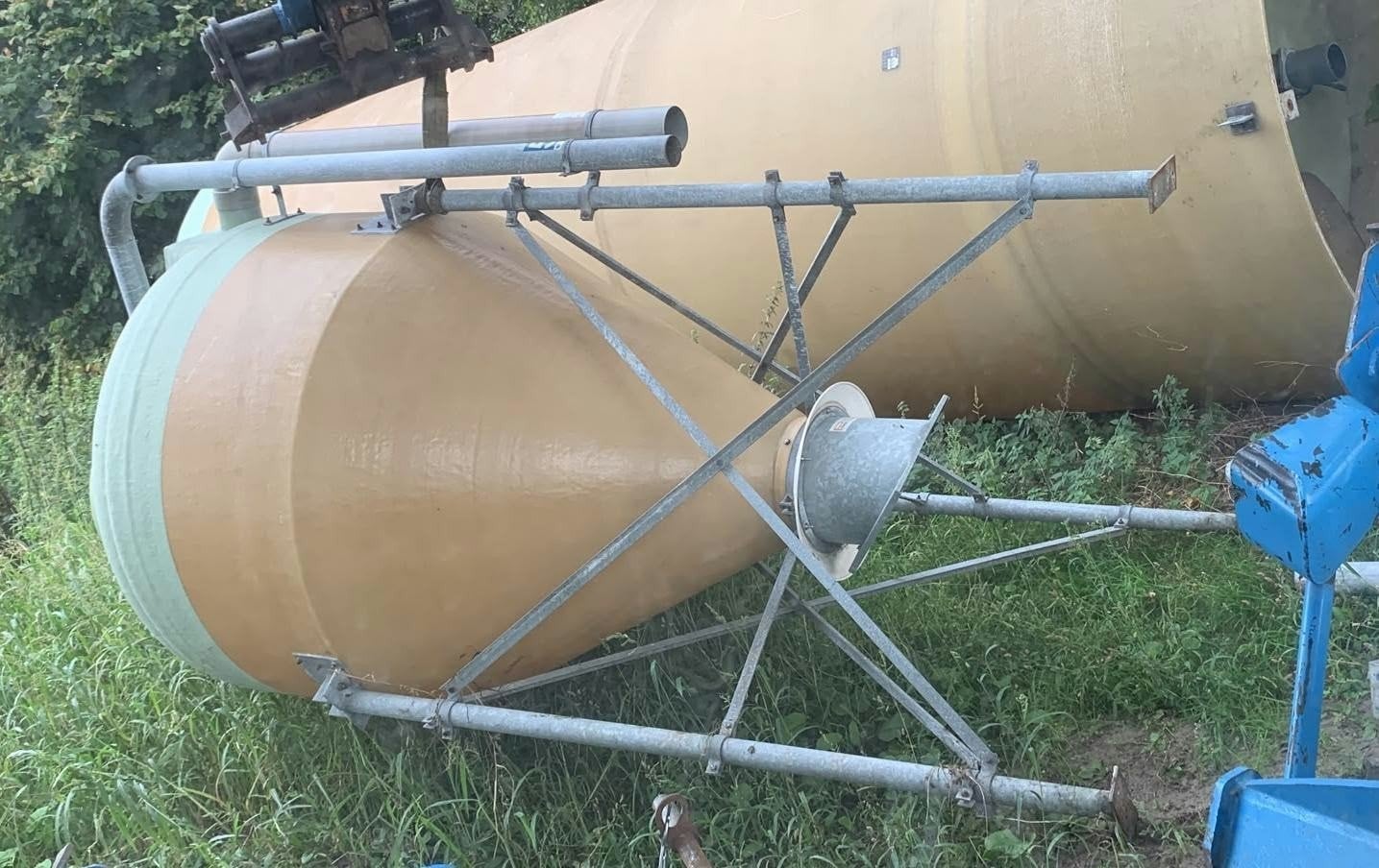 Mooie kleine silo te koop. 2,5 ton, Ophalen