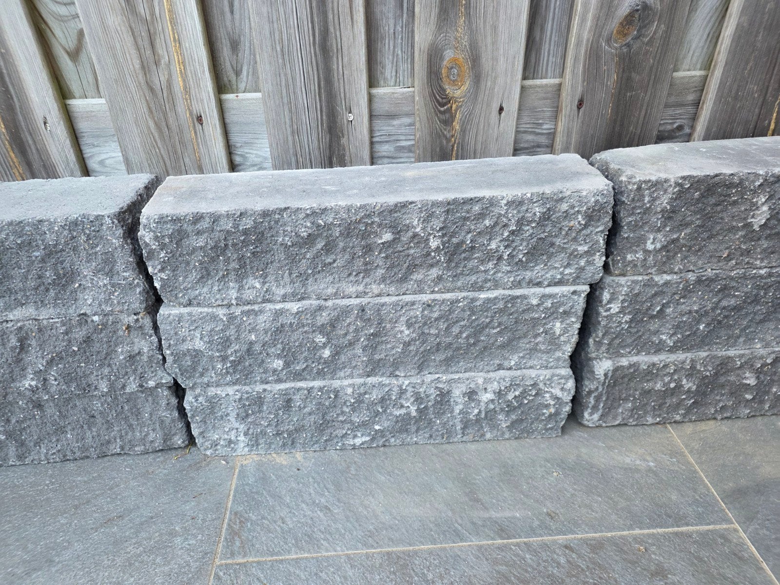 9 nieuwe stapelblokken antraciet 50x12x12 cm, Tuin en Terras, Ophalen, Nieuw, Antraciet