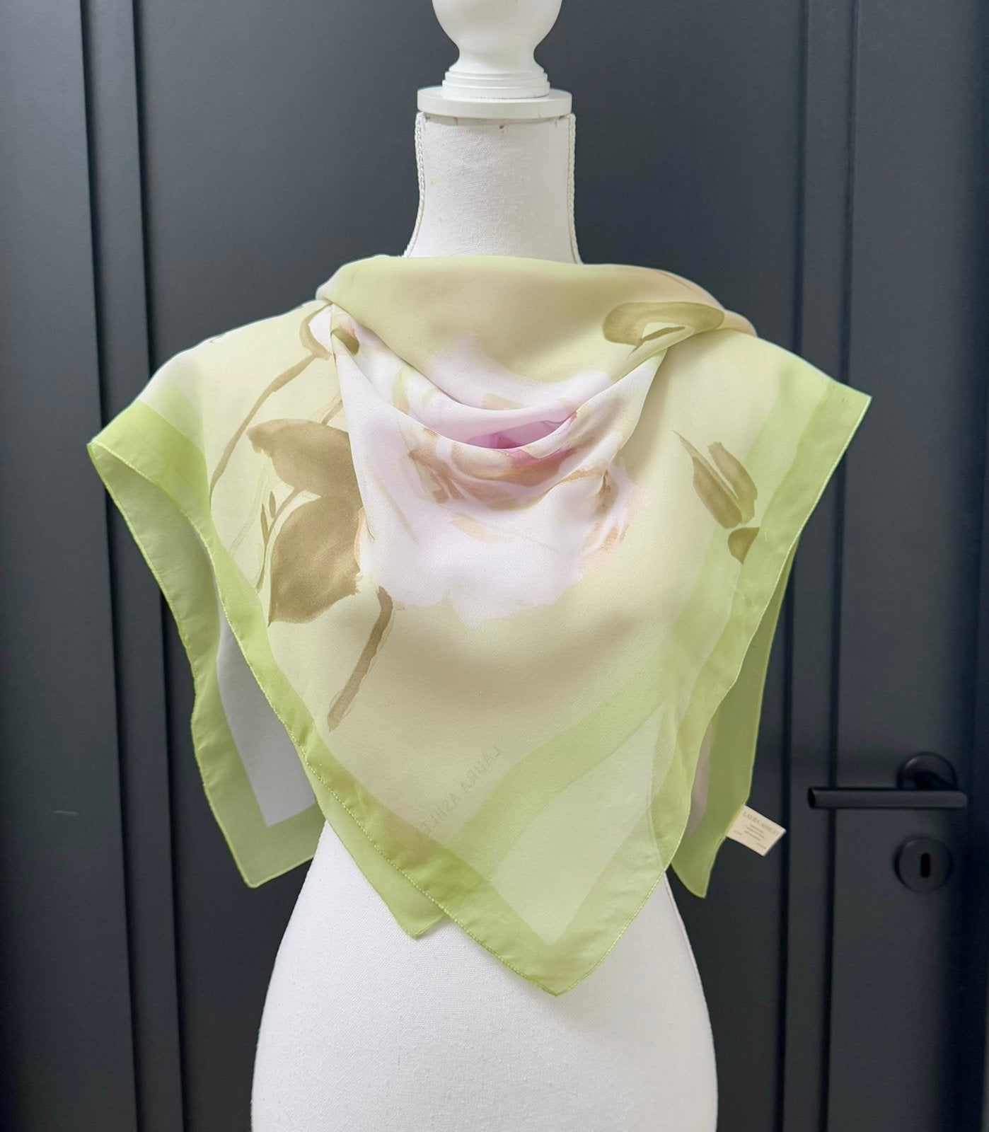 Vintage Laura Ashley grote sjaal, Ophalen of Verzenden, Zo goed als nieuw, Sjaal