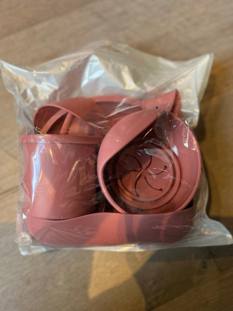 L️flie siliconen slab, beker, rietje en bakje - Nieuw, Dieren en Toebehoren, Ophalen of Verzenden, Zo goed als nieuw