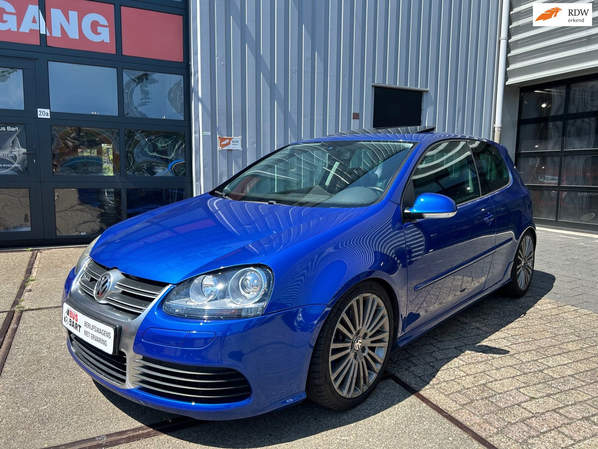 Volkswagen Golf 3.2 R32|Schuif-Kantel Dak|NL-Auto|Navi|Stoel, Auto's, Volkswagen, Stof, Gebruikt, Zwart, 3189 cc