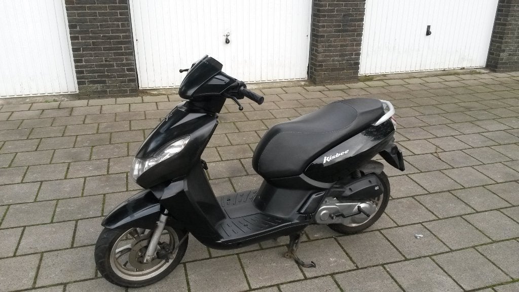 peugeot kisbee 2016, geel kenteken, inruil mogelijk, Overige modellen, Ophalen of Verzenden, Zo goed als nieuw, Benzine