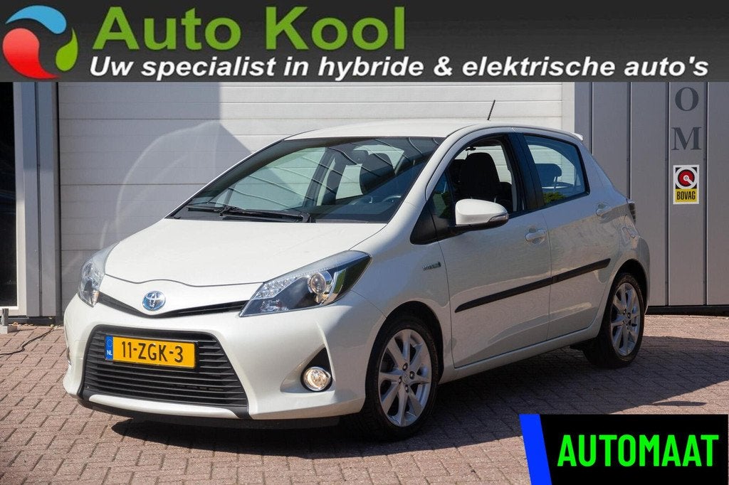 Toyota Yaris 1.5 Full Hybrid Dynamic NL-Auto, Auto's, Toyota, Euro 5, Gebruikt, Zwart, 4 cilinders