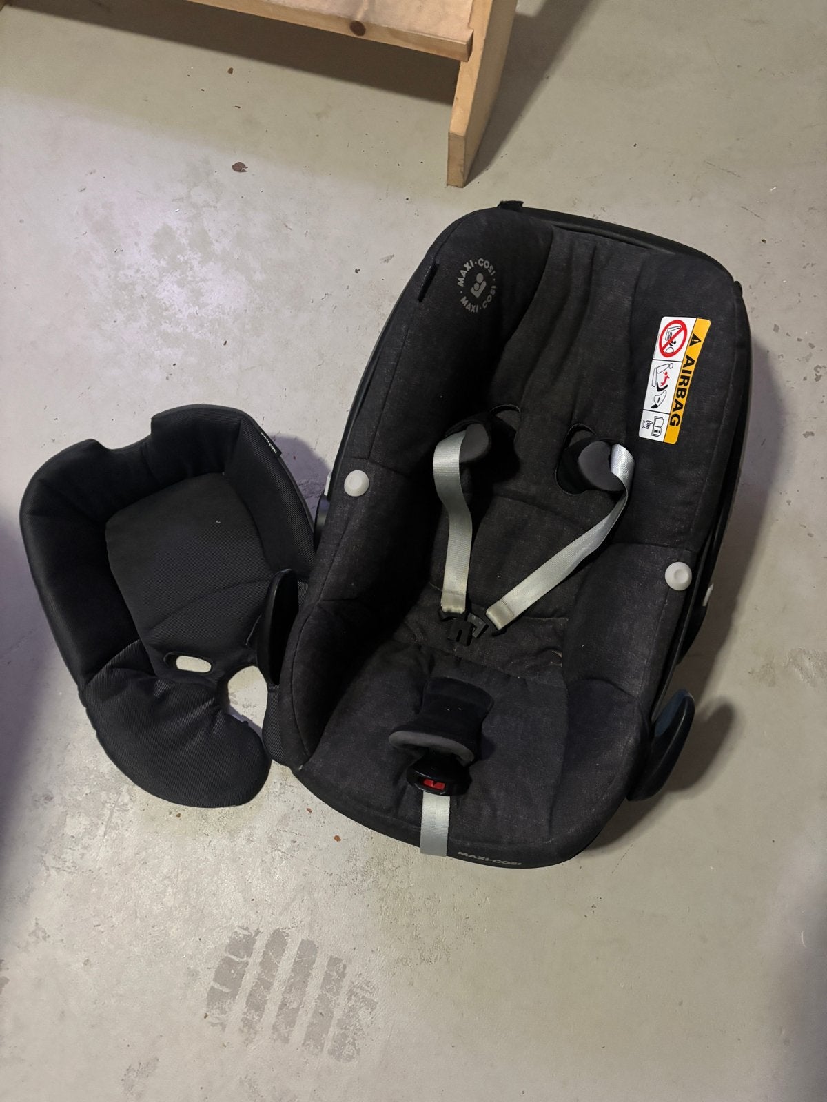 Maxi Cosi Pebble Plus Nomad Black, Kinderen en Baby's, Autostoeltjes, Ophalen, Autogordel of Isofix, Gebruikt, Zijbescherming