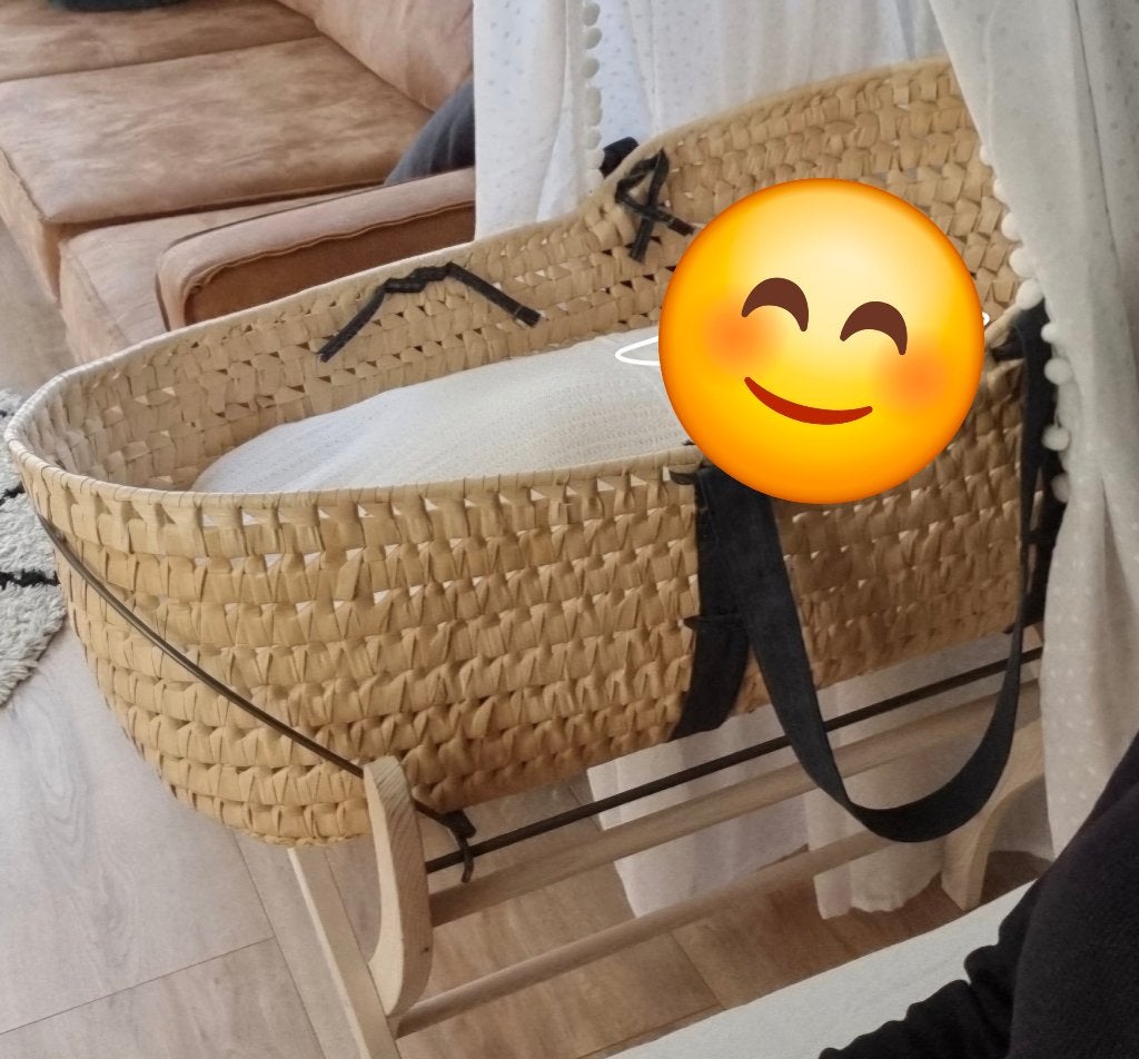 Wieg baby riet met standaard, Ophalen, Zo goed als nieuw, Wieg