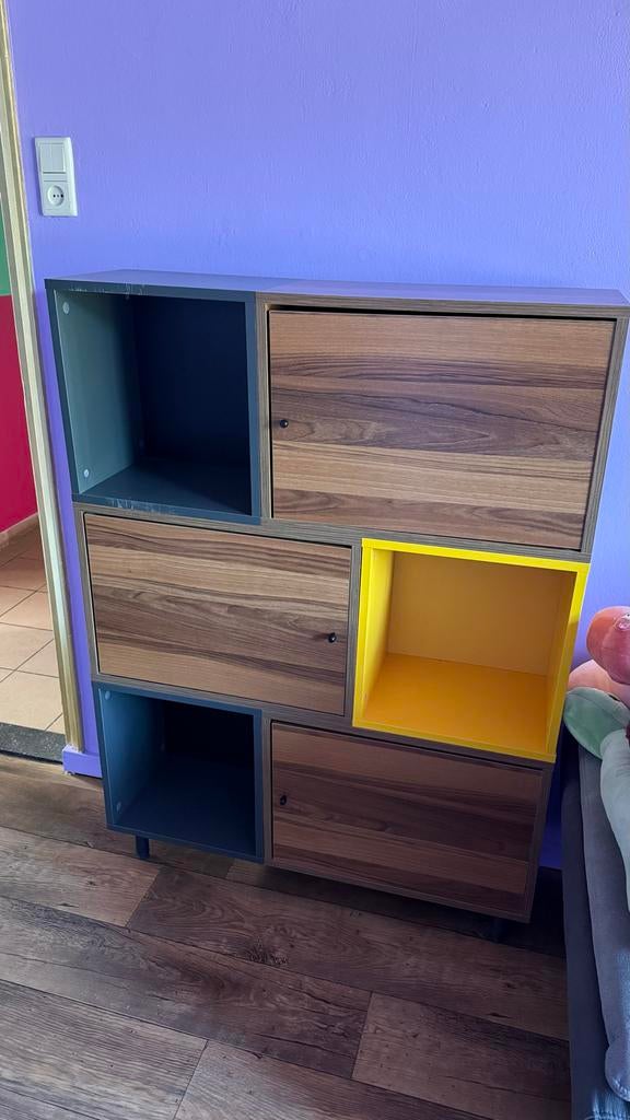 Modern Kastje met 3 Deuren en Vakken - Hout, Grijs, Geel, Ophalen, Zo goed als nieuw