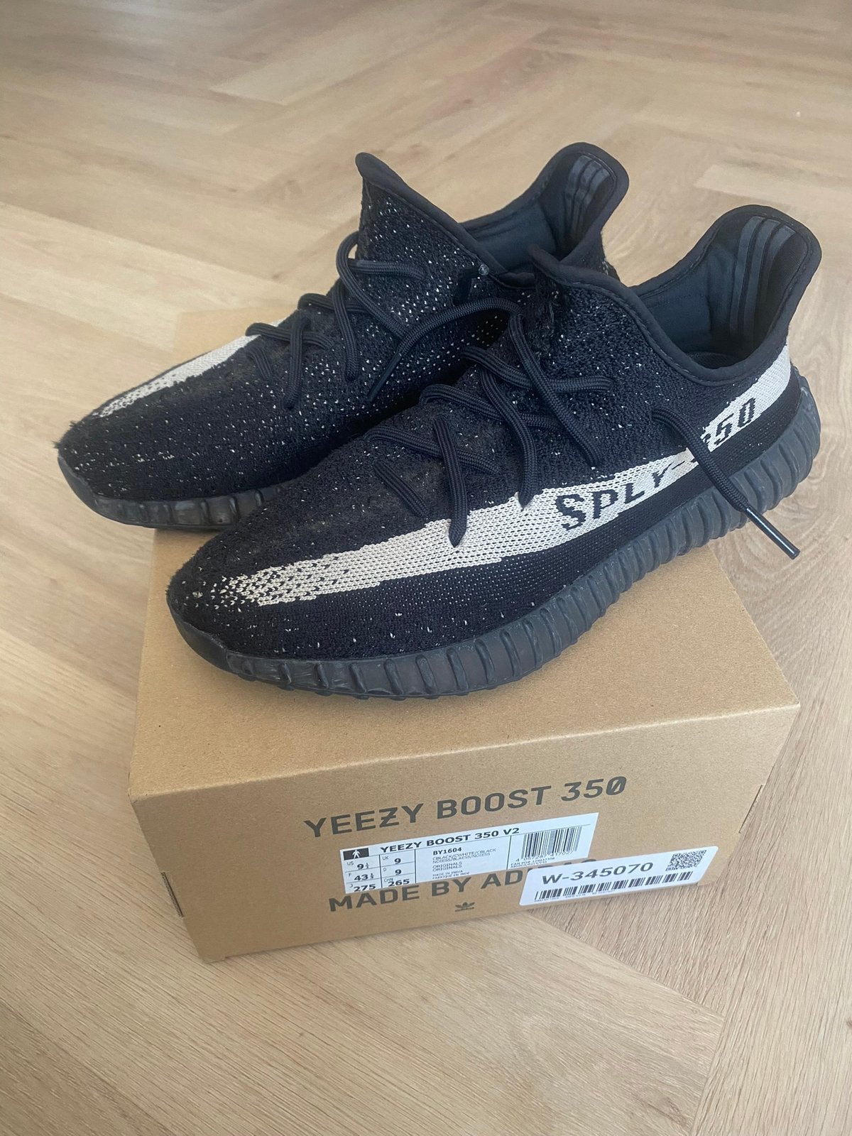 Yeezy boost 350 oreo, Ophalen, Zo goed als nieuw, Zwart