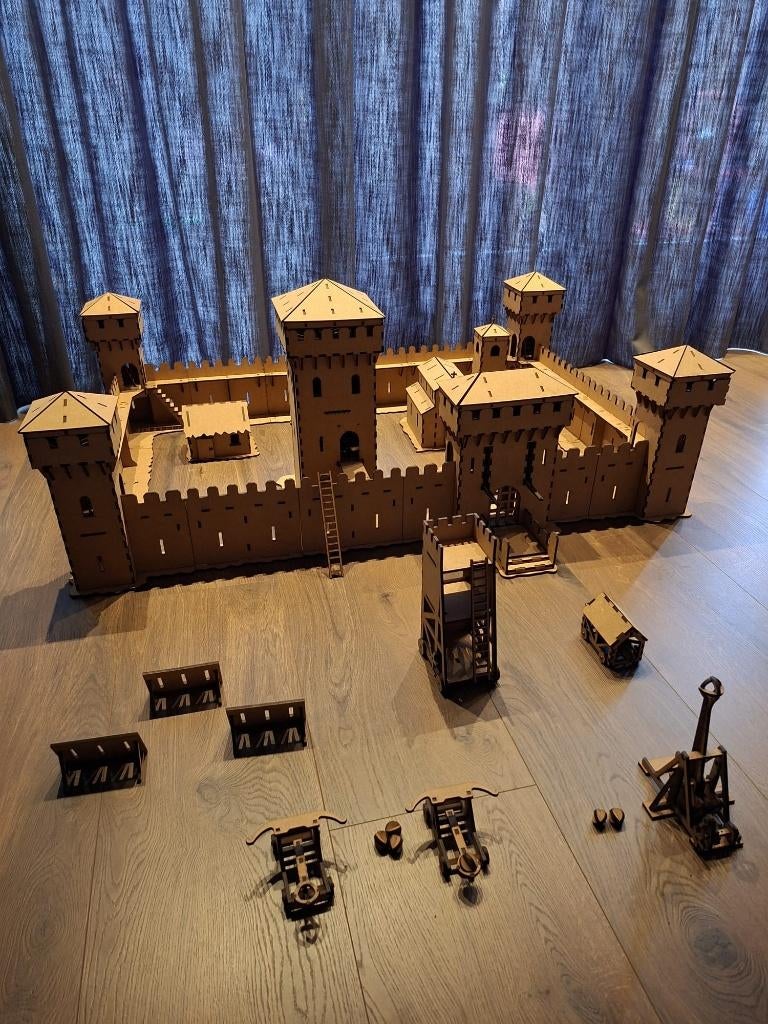 Houten Kasteel / Vesting (modelbouw, miniatuurbouw), Ophalen, Nieuw, Overige typen
