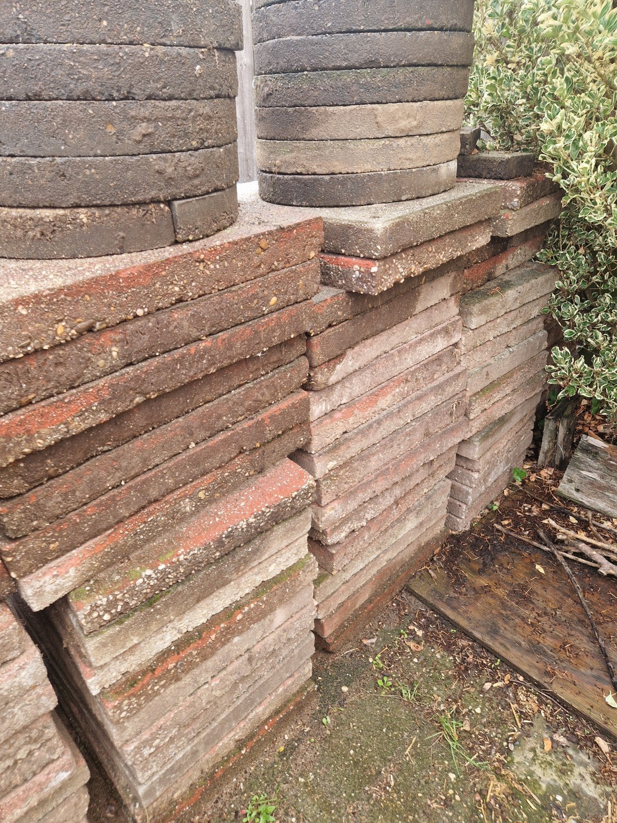 Rode oprit tegels 60x60 - Gebruikt, Ophalen, Gebruikt, 10 m² of meer, Beton