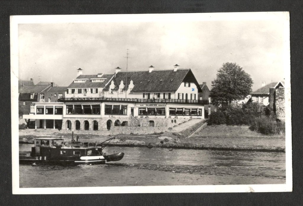 Arcen  Maashotel 1965, Ophalen of Verzenden, 1960 tot 1980, Gelopen, Limburg
