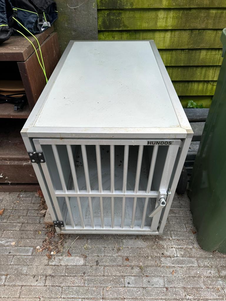 Hundos hondenbench/hok nieuwstaat, Dieren en Toebehoren, Ophalen, Zo goed als nieuw, 75 tot 110 cm, 65 tot 100 cm