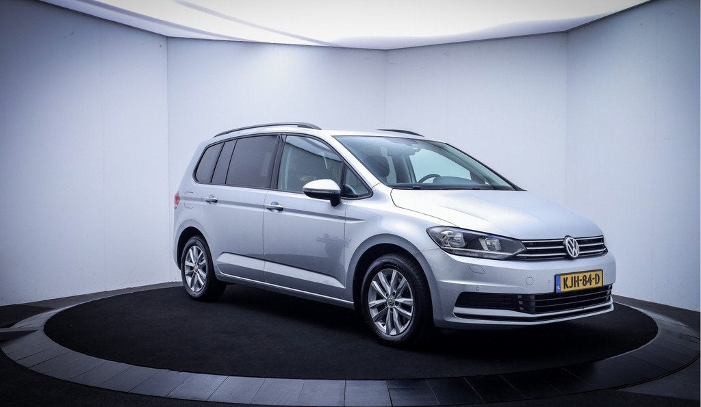 Volkswagen Touran 1.0 TSI 7pers COMFORTLINE NAVI | STOELVERW, Auto's, Volkswagen, Gebruikt, Zwart, 4 cilinders, Automatische klimaatregeling