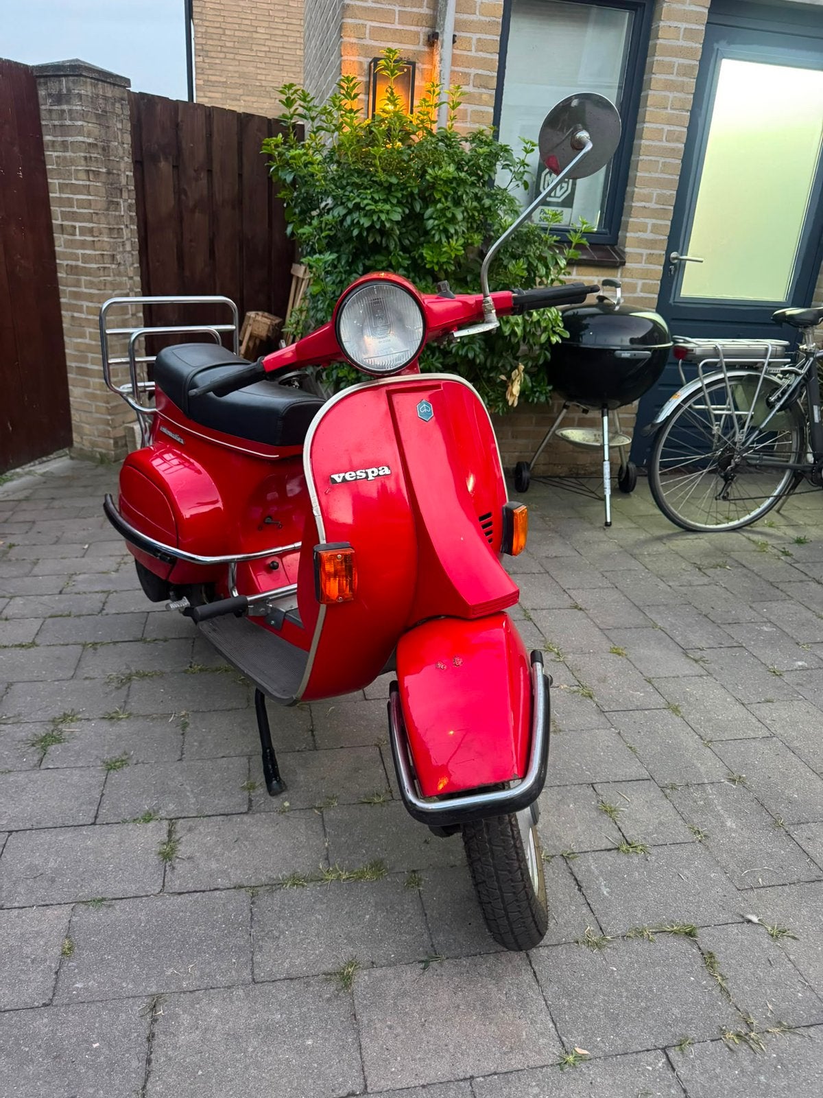 Vespa 1987 automaat, Fietsen en Brommers, Ophalen, Zo goed als nieuw, Benzine, Overige modellen