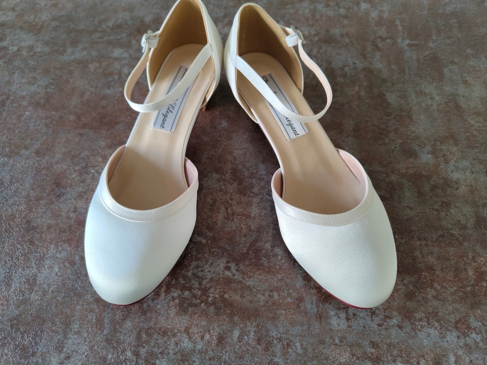Elegante Ivoor Kleurige Schoenen Maat 38, Schoenen met lage hakken, Wit, Nieuw, Ophalen of Verzenden