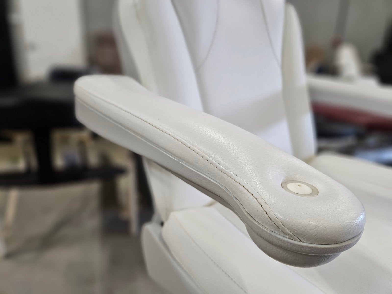 Bentlon Gold behandelstoel of pedicure stoel Elektrisch, Ophalen of Verzenden, Zo goed als nieuw, Massagestoel of Kussen