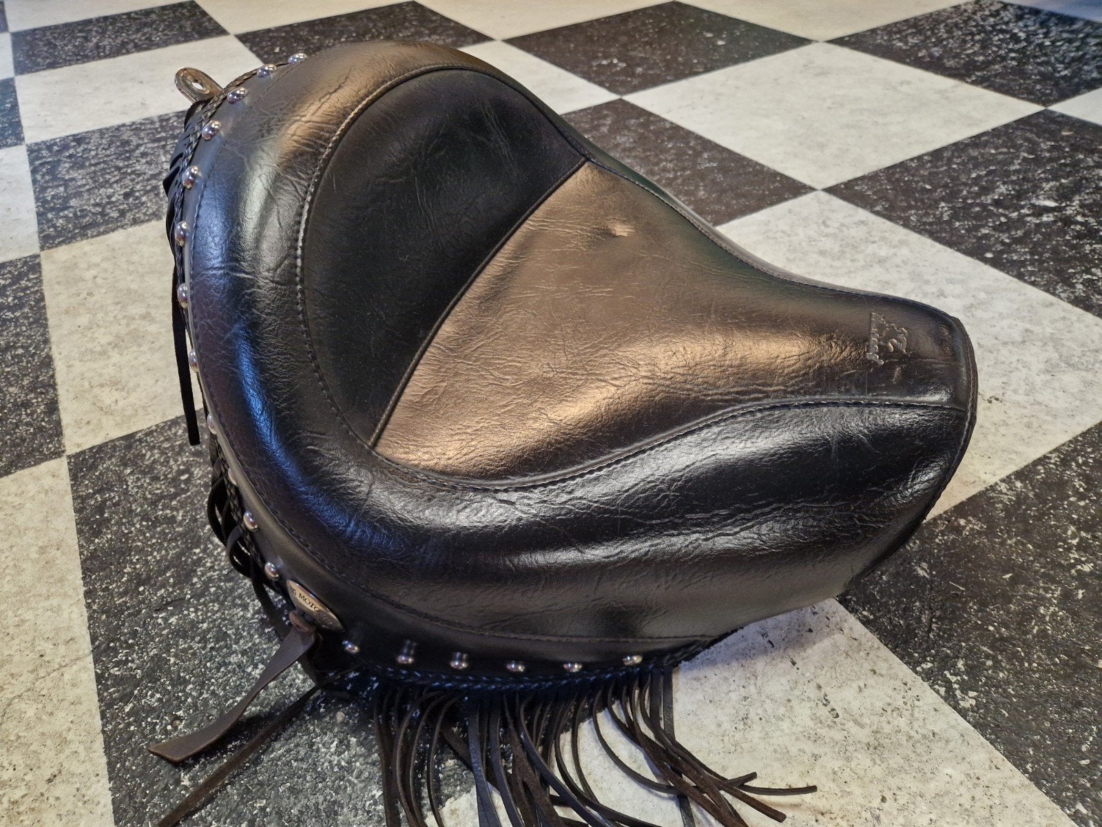 MUSTANG zadel XV1600 Yamaha Wildstar xv 1600 seat solo, Motoren, Ophalen of Verzenden, Zo goed als nieuw, Mustang, Info@mustangseats.com